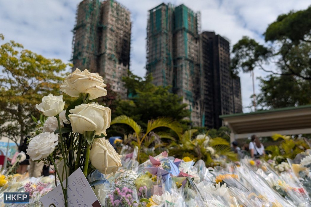 Hongkongers pay tribute to victims who died in the fatal fire in Tai Po Wang Fuk Court. Photo: Tom Grundy/HKFP.