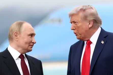 Donald Trump speaks with Vladimir Putin
