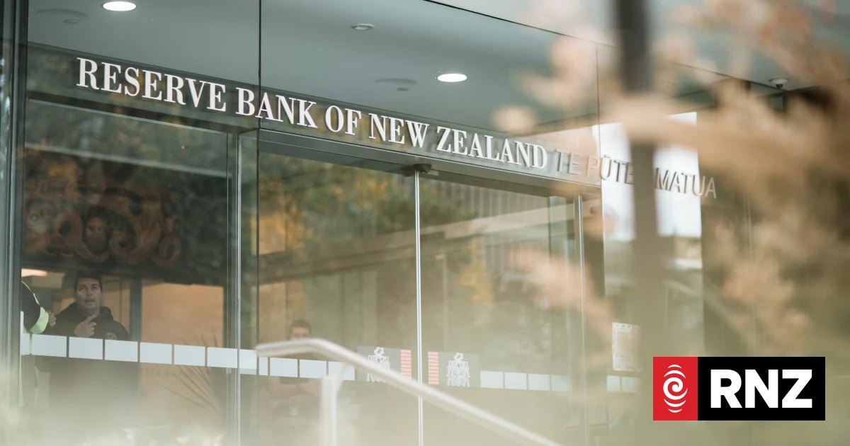 Petrol prices fuel inflation - so is an interest rate rise the right move?